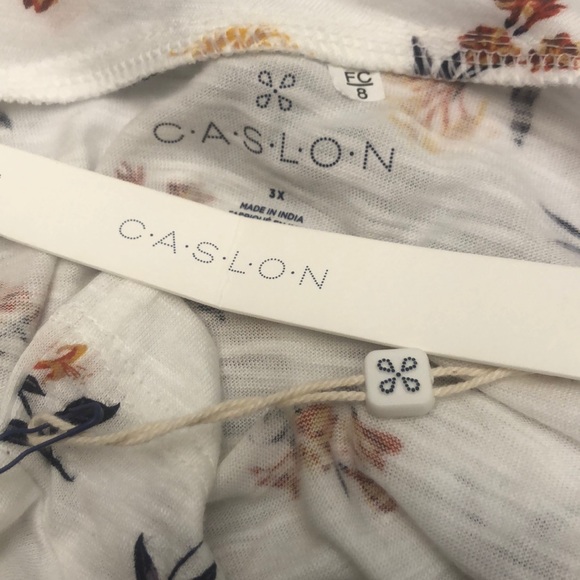 Caslon Rounded V-Neck Tee - Picture 7 of 9